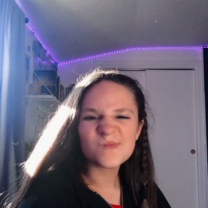 Meet your Posher, Esther